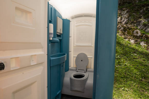 Best Portable bathroom rental  in Hinesville, GA